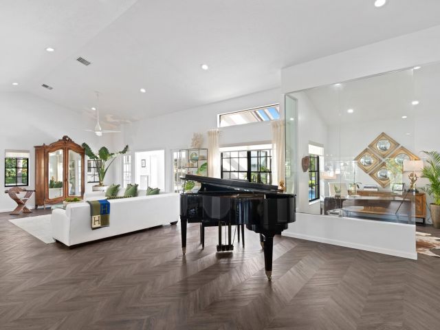 Home for sale at 3510 Embassy Drive - photo 6829738