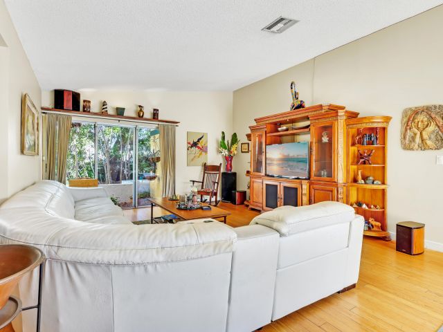 Home for sale at 1440 SW 20th Street - photo 6830215