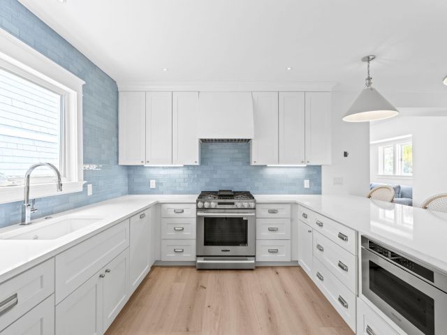 Home for sale at 313 Vallette Way Way - photo 6829745