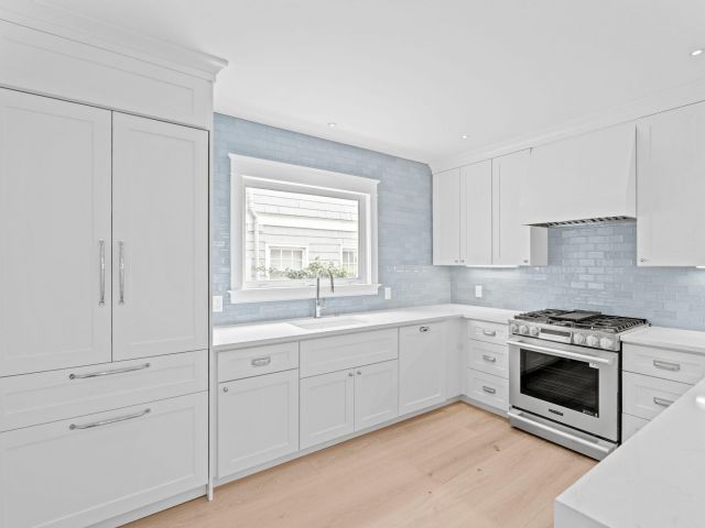 Home for sale at 313 Vallette Way Way - photo 6829746