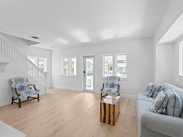 Home for sale at 313 Vallette Way Way - photo 6829753