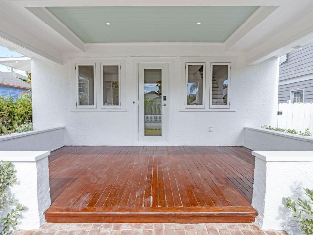 Home for sale at 313 Vallette Way Way - photo 6829754