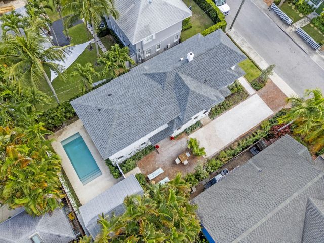 Home for sale at 313 Vallette Way Way - photo 6829757