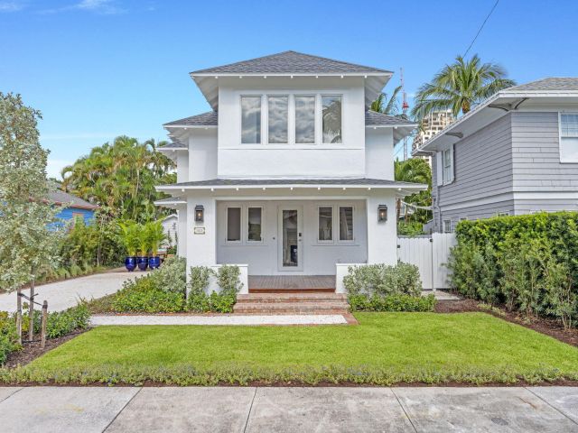 Home for sale at 313 Vallette Way Way - photo 6829761