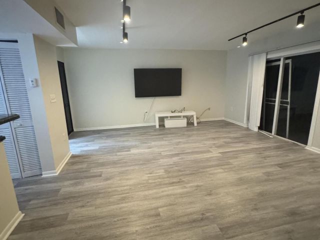 Home for rent at 20818 San Simeon Way 106 - photo 6828577