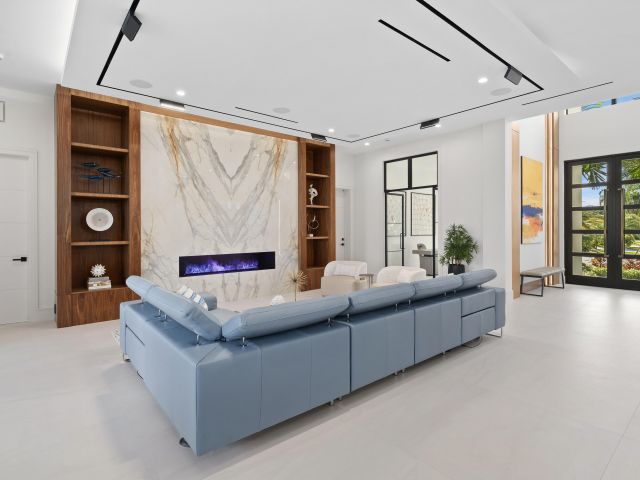 Home for sale at 2880 NE 9th Street - photo 6836452