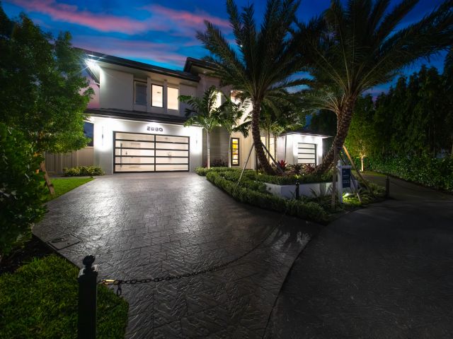 Home for sale at 2880 NE 9th Street - photo 6836456