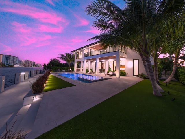 Home for sale at 2880 NE 9th Street - photo 6836464