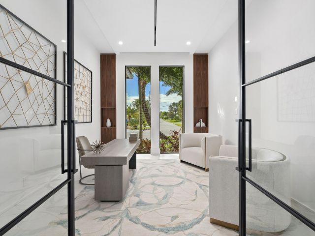 5-bedroom home for sale in Pompano Beach - 2880 NE 9th Street - MondialRealty