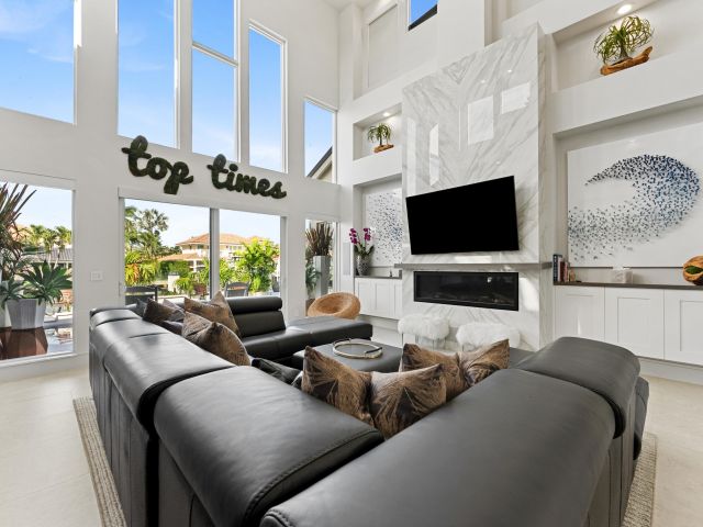 Home for sale at 941 Iris Drive - photo 6871267