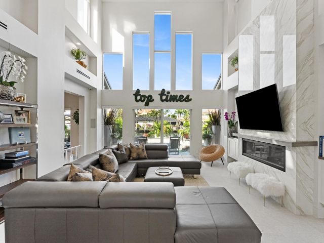 Home for sale at 941 Iris Drive - photo 6871269