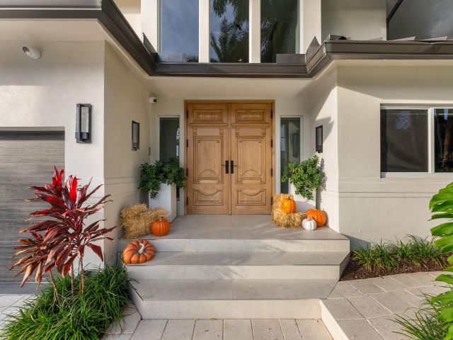 Home for sale at 941 Iris Drive - photo 6871277