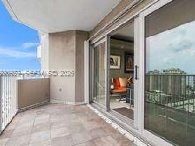 Apartment for sale  Unit #17D - photo 7445417