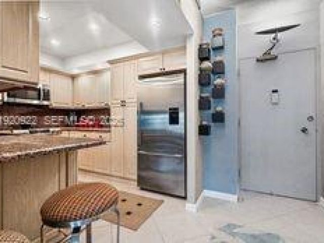 Apartment for sale  Unit #17D - photo 7445419