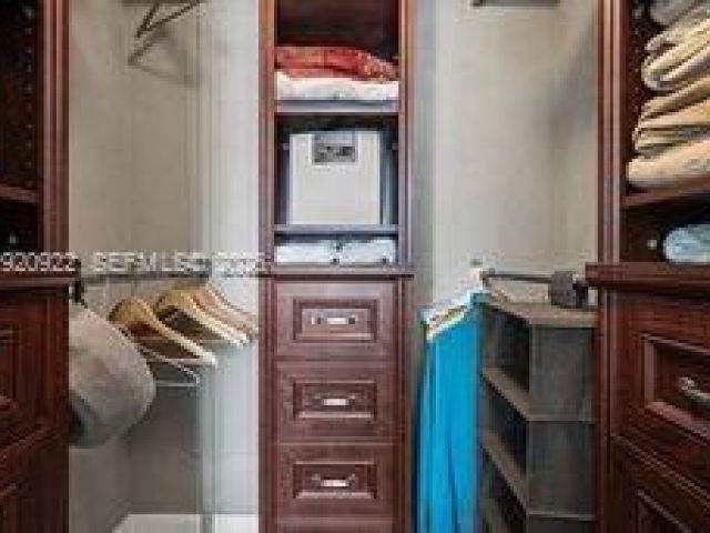 Apartment for sale  Unit #17D - photo 7445426