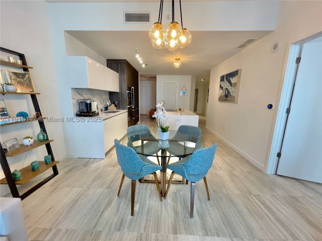 1-bedroom condo for sale in Miami - 851 NE 1st Ave 2605 - MondialRealty