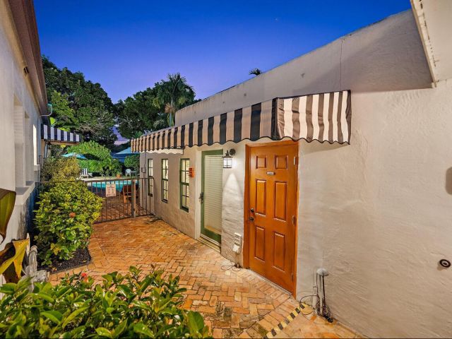 Home for rent at 400 33rd Street - photo 6833105