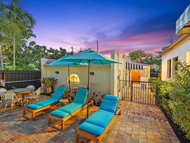 Home for rent at 400 33rd Street - photo 6833107