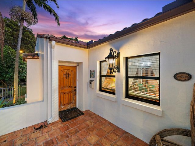 Home for rent at 400 33rd Street - photo 6833111