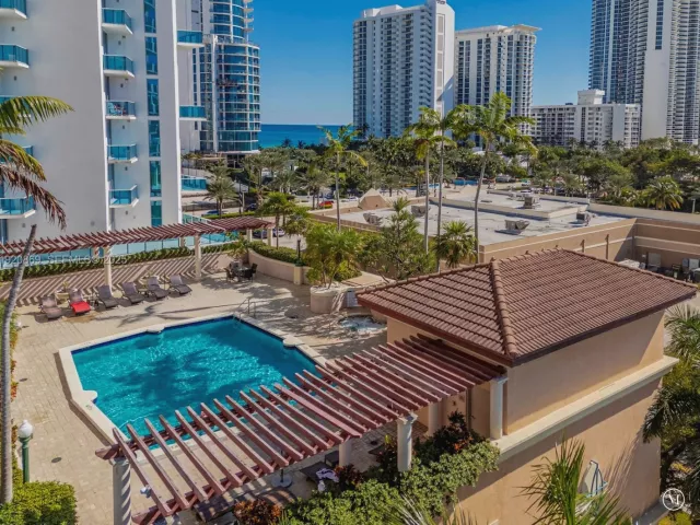 2-bedroom condo for rent in Sunny Isles Beach - 17555 E Atlantic Blvd 1005 - MondialRealty