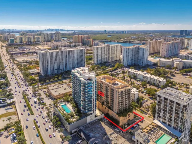2-bedroom condo for rent in Sunny Isles Beach - 17555 E Atlantic Blvd 1005 - MondialRealty