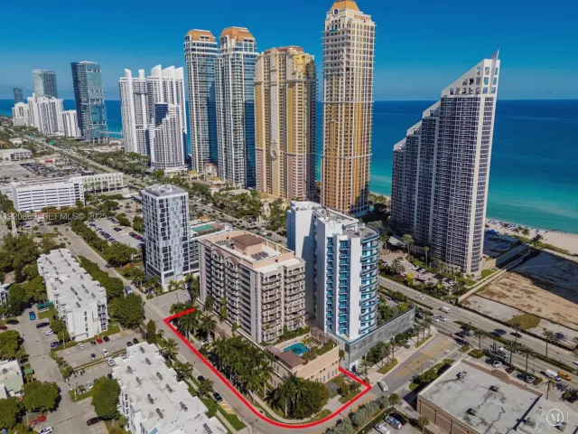 2-bedroom condo for rent in Sunny Isles Beach - 17555 E Atlantic Blvd 1005 - MondialRealty