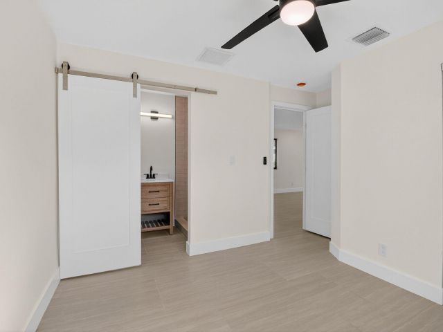 Home for sale at 122 SW 9th Avenue - photo 6829577