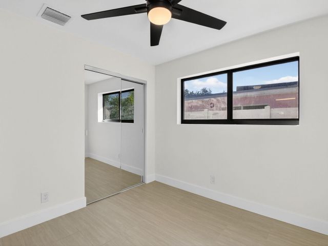 Home for sale at 122 SW 9th Avenue - photo 6829578