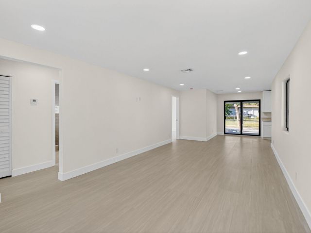 Home for sale at 122 SW 9th Avenue - photo 6829588