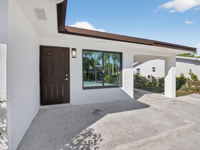 Home for sale at 122 SW 9th Avenue - photo 6829592