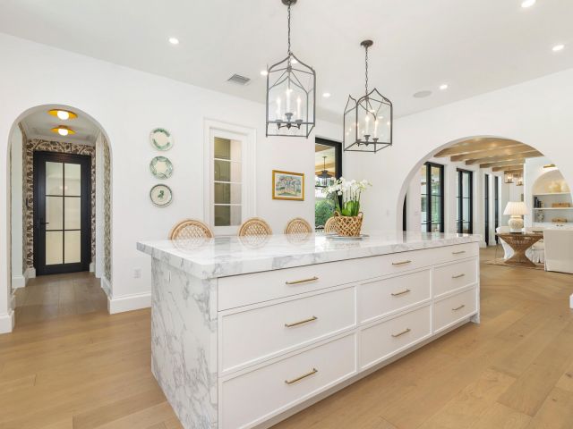 Home for sale at 302 E Lakewood Road - photo 6853862