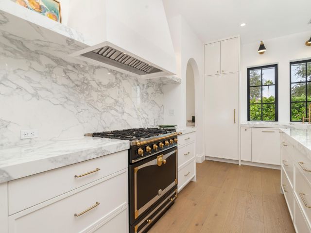 Home for sale at 302 E Lakewood Road - photo 6853864