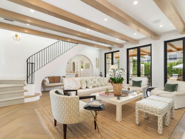 Home for sale at 302 E Lakewood Road - photo 6853871