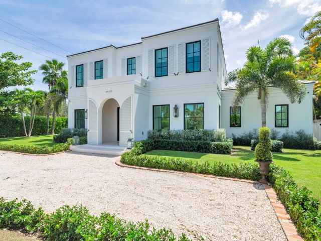 Home for sale at 302 E Lakewood Road - photo 6853874