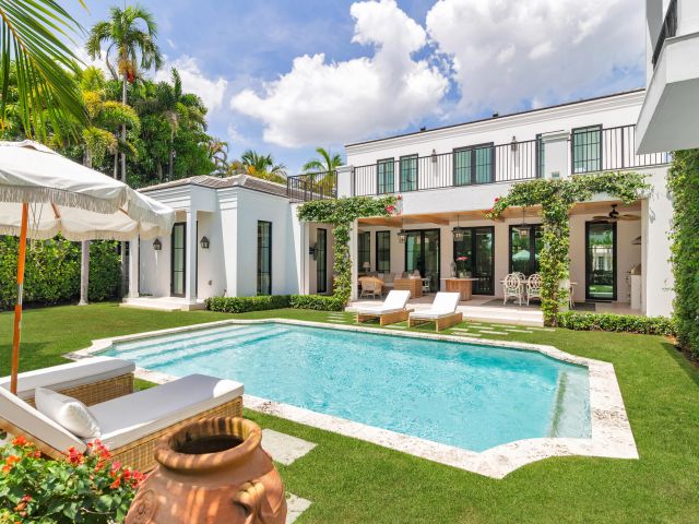 Home for sale at 302 E Lakewood Road - photo 6853875