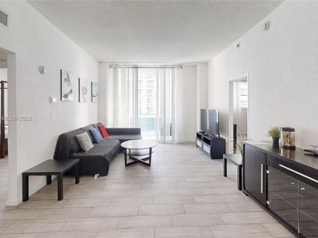 Apartment for rent  Unit #PH7 - photo 7433667