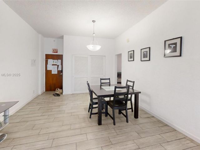 Apartment for rent  Unit #PH7 - photo 7433668