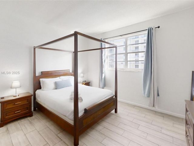 Apartment for rent  Unit #PH7 - photo 7433673