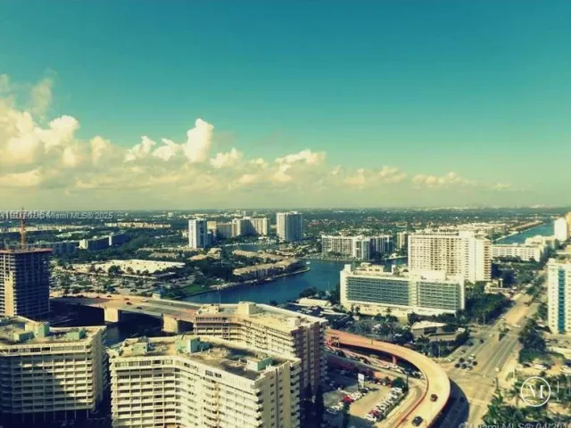 3-bedroom condo for rent in Hallandale Beach - 1850 S Ocean Dr 3107 - MondialRealty