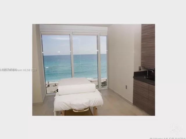 3-bedroom condo for rent in Hallandale Beach - 1850 S Ocean Dr 3107 - MondialRealty