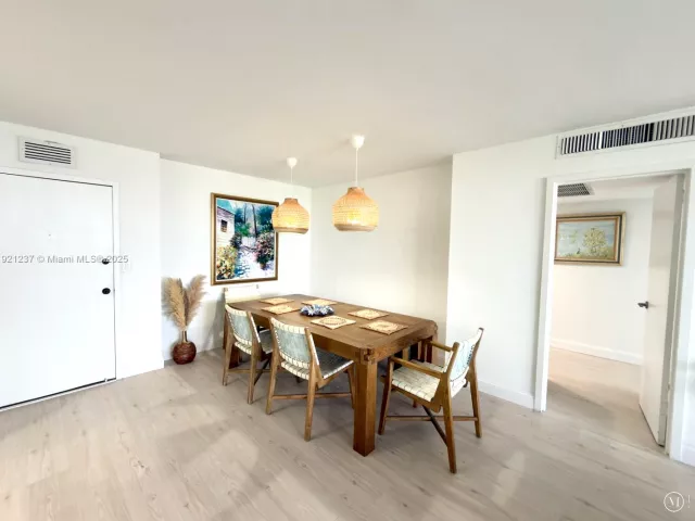 2-bedroom condo for rent in Hallandale Beach - 3140 S Ocean Dr 512 - MondialRealty