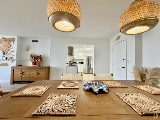 2-bedroom condo for rent in Hallandale Beach - 3140 S Ocean Dr 512 - MondialRealty