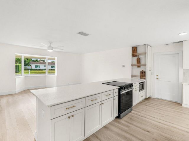 Home for sale at 2433 Palm Road - photo 6833139