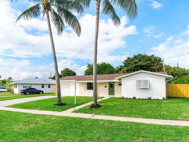 Home for sale at 2433 Palm Road - photo 6833152