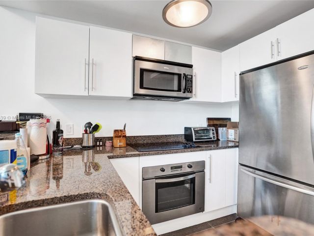 Apartment for sale  Unit #L-1206 - photo 7437228