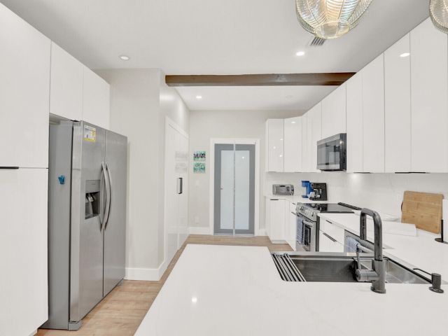 Home for rent at 727 S Fernwood Drive S - photo 6834471