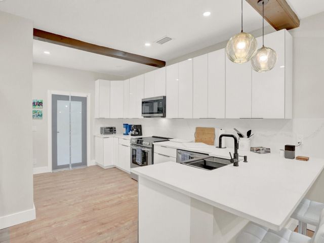 Home for rent at 727 S Fernwood Drive S - photo 6834474