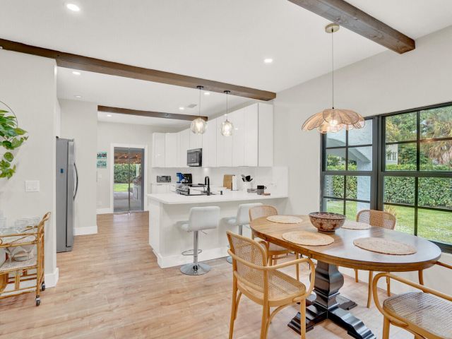 Home for rent at 727 S Fernwood Drive S - photo 6834476