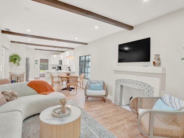 Home for rent at 727 S Fernwood Drive S - photo 6834481