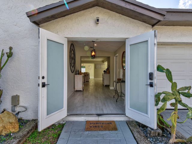 Home for sale at 912 SE 15th Court - photo 6848292